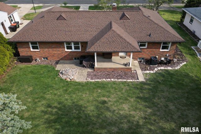 326 W KNOLL CREST Drive, Peoria, IL 61614