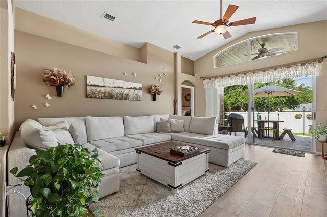 2708 VALENCIA GROVE DRIVE, Valrico, FL 33596