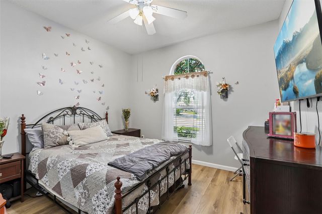 2708 VALENCIA GROVE DRIVE, Valrico, FL 33596