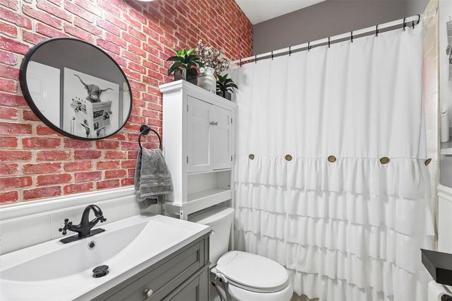 2708 VALENCIA GROVE DRIVE, Valrico, FL 33596