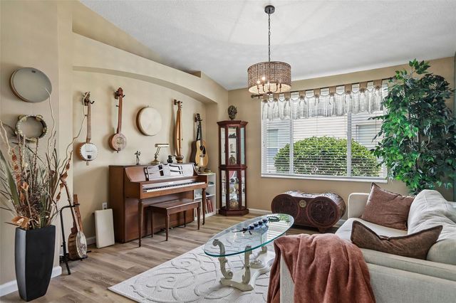 2708 VALENCIA GROVE DRIVE, Valrico, FL 33596