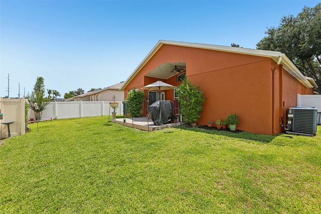 2708 VALENCIA GROVE DRIVE, Valrico, FL 33596