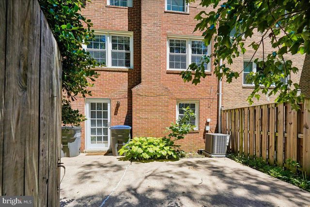 3058 COVINGTON ST, Fairfax, VA 22031