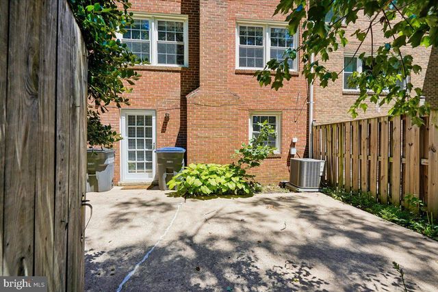 3058 COVINGTON ST, Fairfax, VA 22031