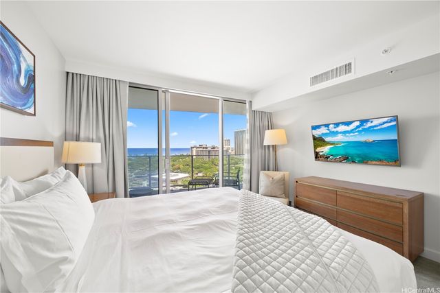 2139 Kuhio Avenue 1705, Honolulu, HI 96815