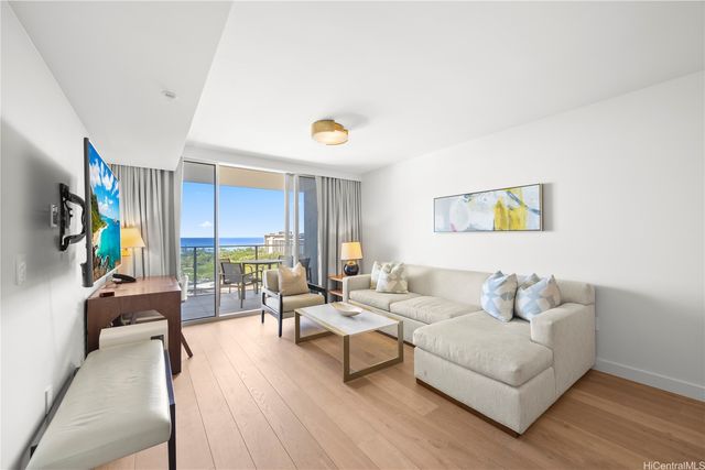 2139 Kuhio Avenue 1705, Honolulu, HI 96815
