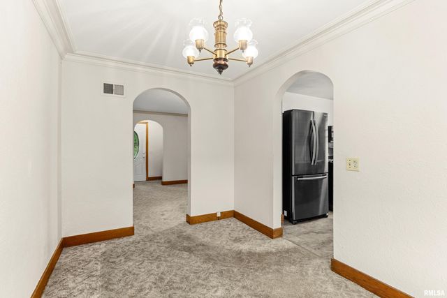 116 LAKEWOOD Avenue, East Peoria, IL 61611