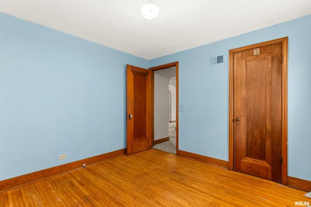 116 LAKEWOOD Avenue, East Peoria, IL 61611