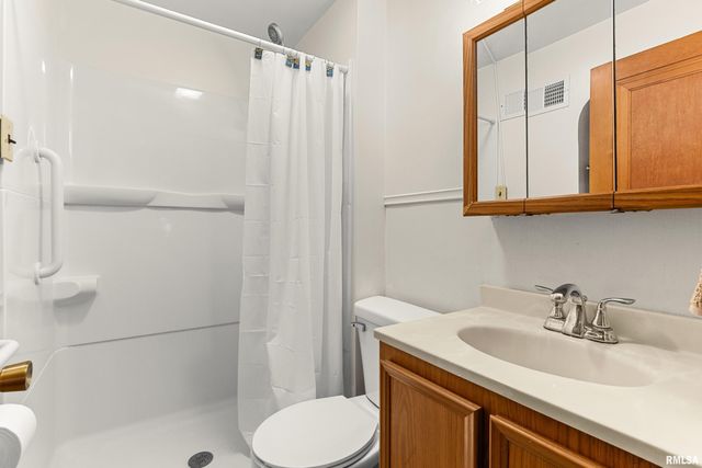116 LAKEWOOD Avenue, East Peoria, IL 61611