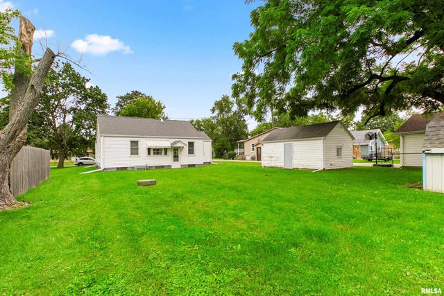 116 LAKEWOOD Avenue, East Peoria, IL 61611