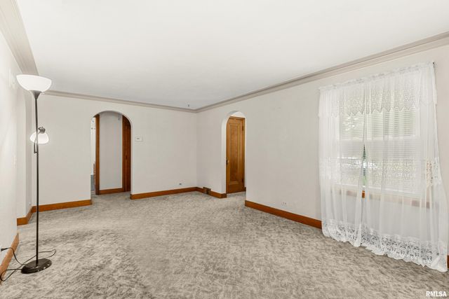 116 LAKEWOOD Avenue, East Peoria, IL 61611