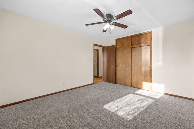 4018 Dalewood Avenue SE, Cedar Rapids, IA 52403