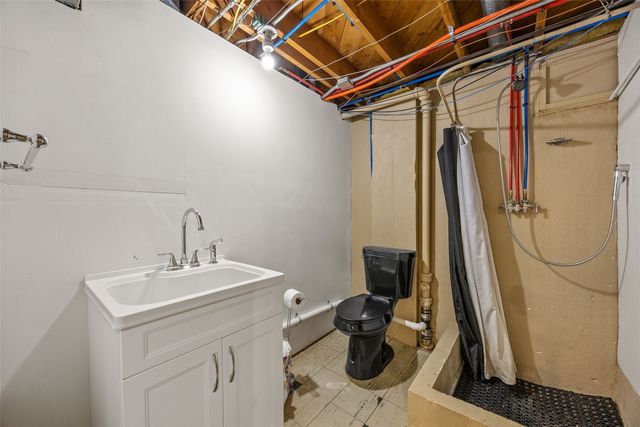 4018 Dalewood Avenue SE, Cedar Rapids, IA 52403