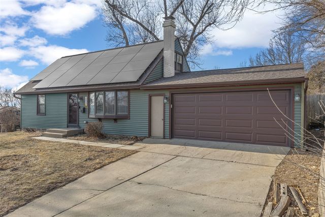 4018 Dalewood Avenue SE, Cedar Rapids, IA 52403