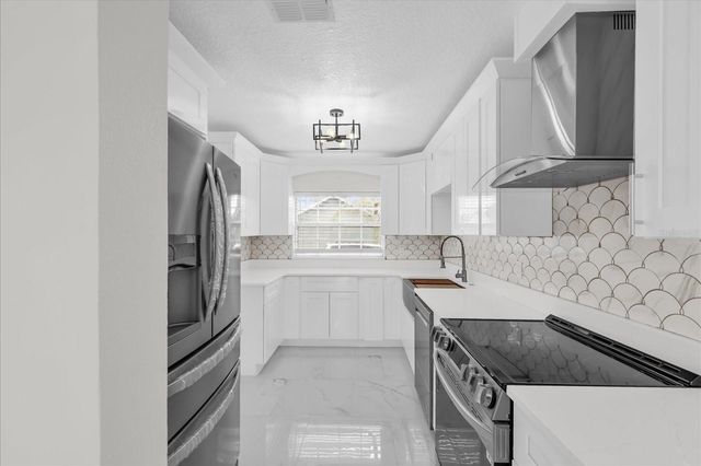 7506 MOTT AVENUE, Orlando, FL 32810