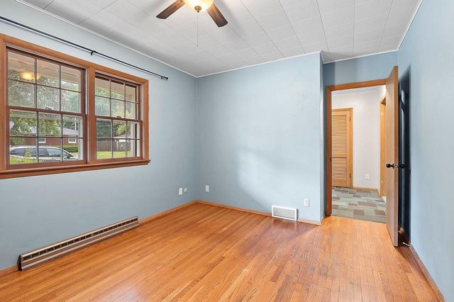 1618 S RIVERDALE DRIVE, Appleton, WI 54914