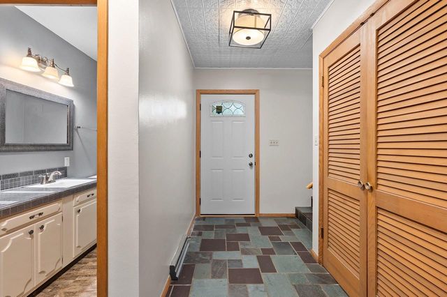 1618 S RIVERDALE DRIVE, Appleton, WI 54914