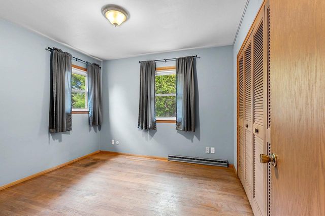 1618 S RIVERDALE DRIVE, Appleton, WI 54914