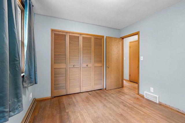 1618 S RIVERDALE DRIVE, Appleton, WI 54914