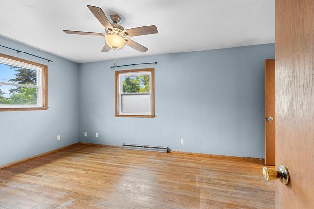 1618 S RIVERDALE DRIVE, Appleton, WI 54914