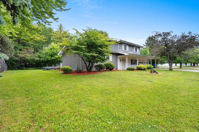 1618 S RIVERDALE DRIVE, Appleton, WI 54914