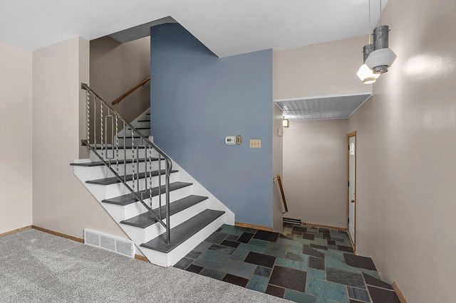 1618 S RIVERDALE DRIVE, Appleton, WI 54914