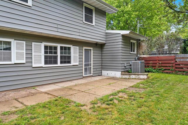 1618 S RIVERDALE DRIVE, Appleton, WI 54914