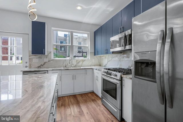 2242 N HOWARD ST, Philadelphia, PA 19133