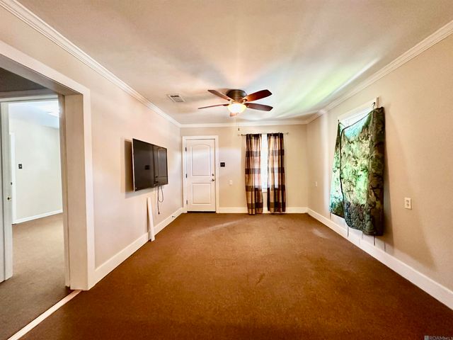 224 E Railroad St, Gonzales, LA 70737