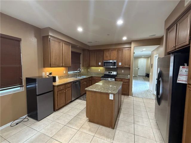 25998 Lugo, Loma Linda, CA 92354