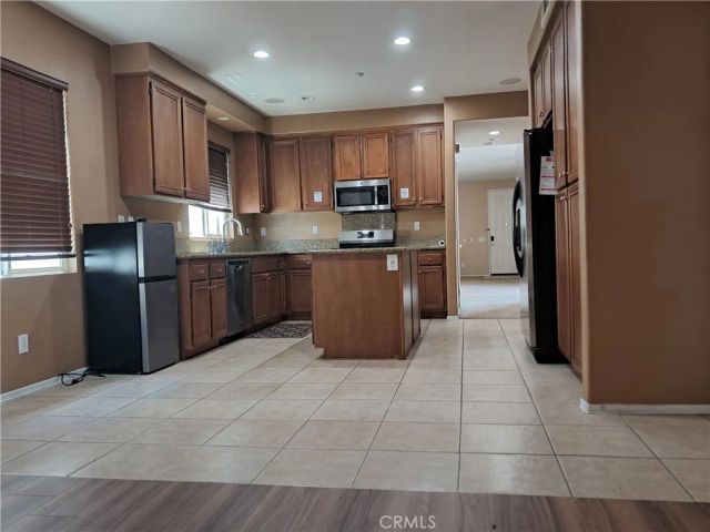25998 Lugo, Loma Linda, CA 92354