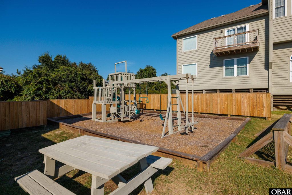 Image 37 of property listing at 108 Ships Watch Drive Unit: Lot 4, Duck, NC 27949