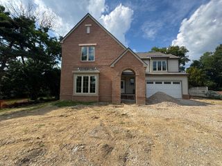 2450 Sandover Road, Columbus, OH 43220