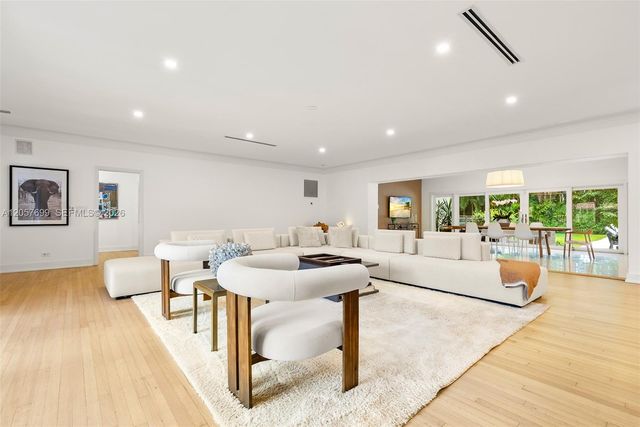 641 Island Road 0, Miami, FL 33137