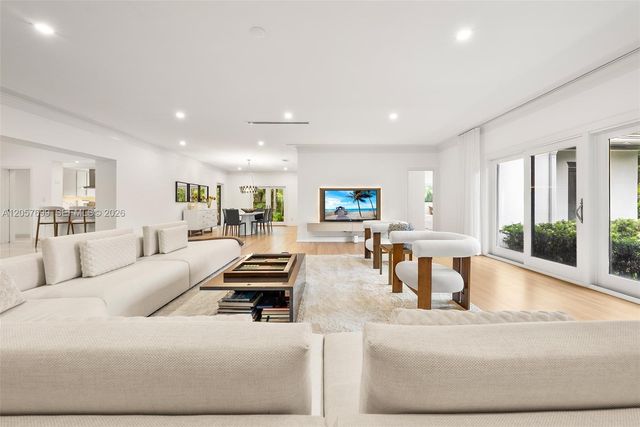 641 Island Road 0, Miami, FL 33137