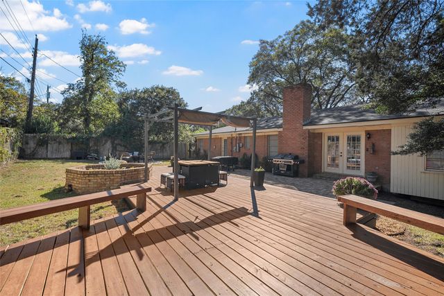 2801 N 42nd Street, Waco, TX 76710