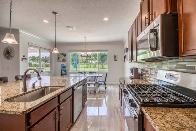 889 Wandering Willow Way, Loxahatchee, FL 33470