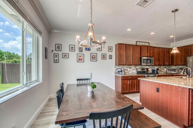 889 Wandering Willow Way, Loxahatchee, FL 33470
