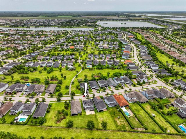 889 Wandering Willow Way, Loxahatchee, FL 33470