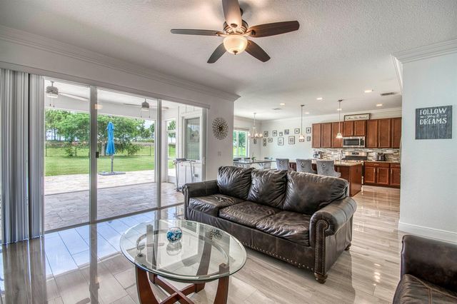 889 Wandering Willow Way, Loxahatchee, FL 33470