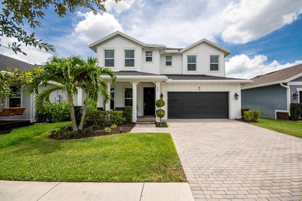 889 Wandering Willow Way, Loxahatchee, FL 33470
