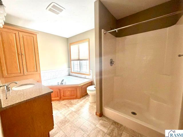 608 Colodoro Lane, Eagle Lake, MN 56024
