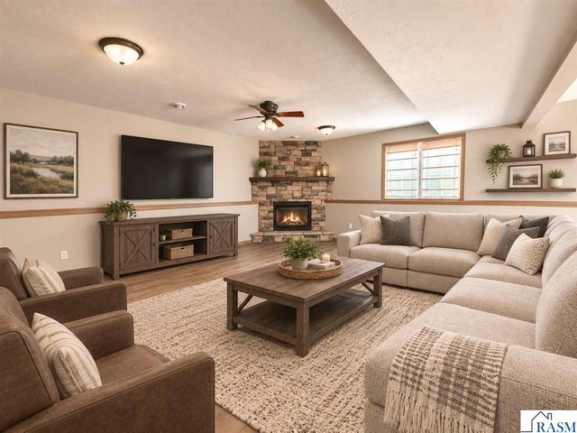 608 Colodoro Lane, Eagle Lake, MN 56024