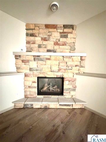 608 Colodoro Lane, Eagle Lake, MN 56024