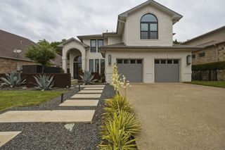 208 Harbor Landing Drive, Rockwall, TX 75032