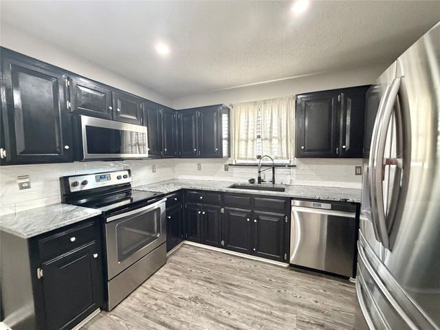 923 Wayne Avenue, Duncanville, TX 75137