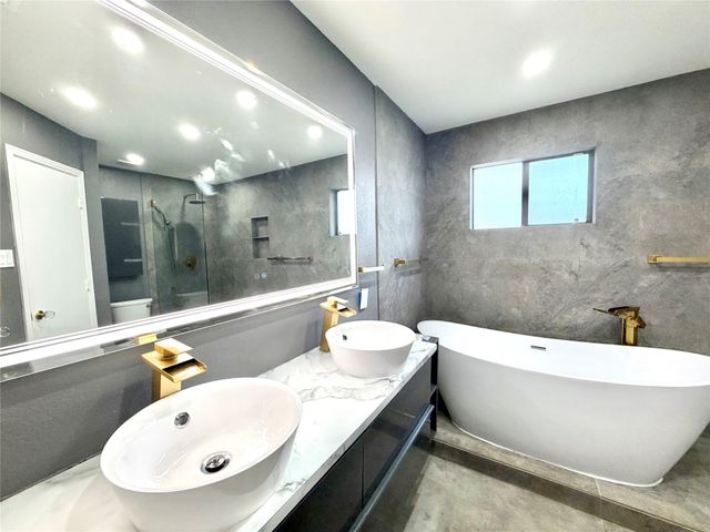 923 Wayne Avenue, Duncanville, TX 75137