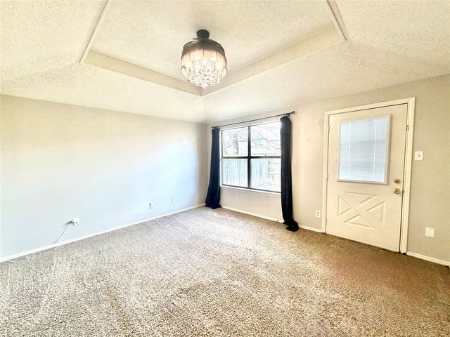 923 Wayne Avenue, Duncanville, TX 75137