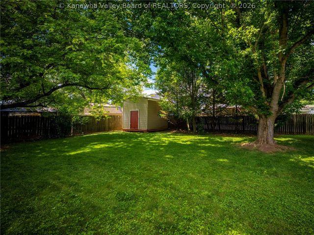 54 Corey Drive, Poca, WV 25159