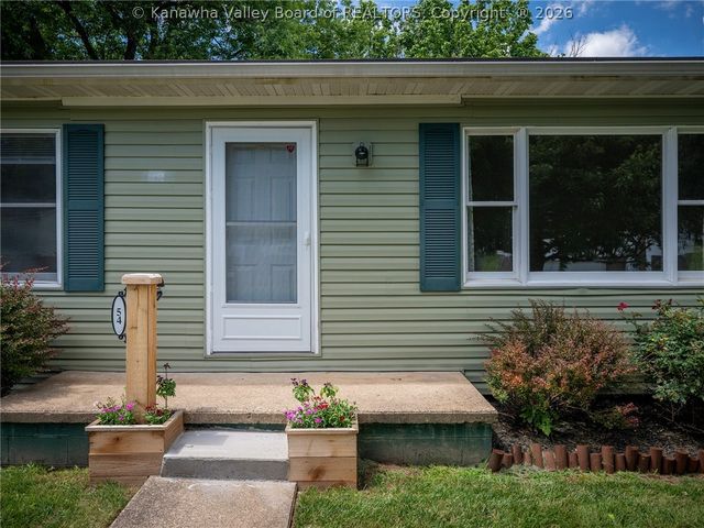 54 Corey Drive, Poca, WV 25159